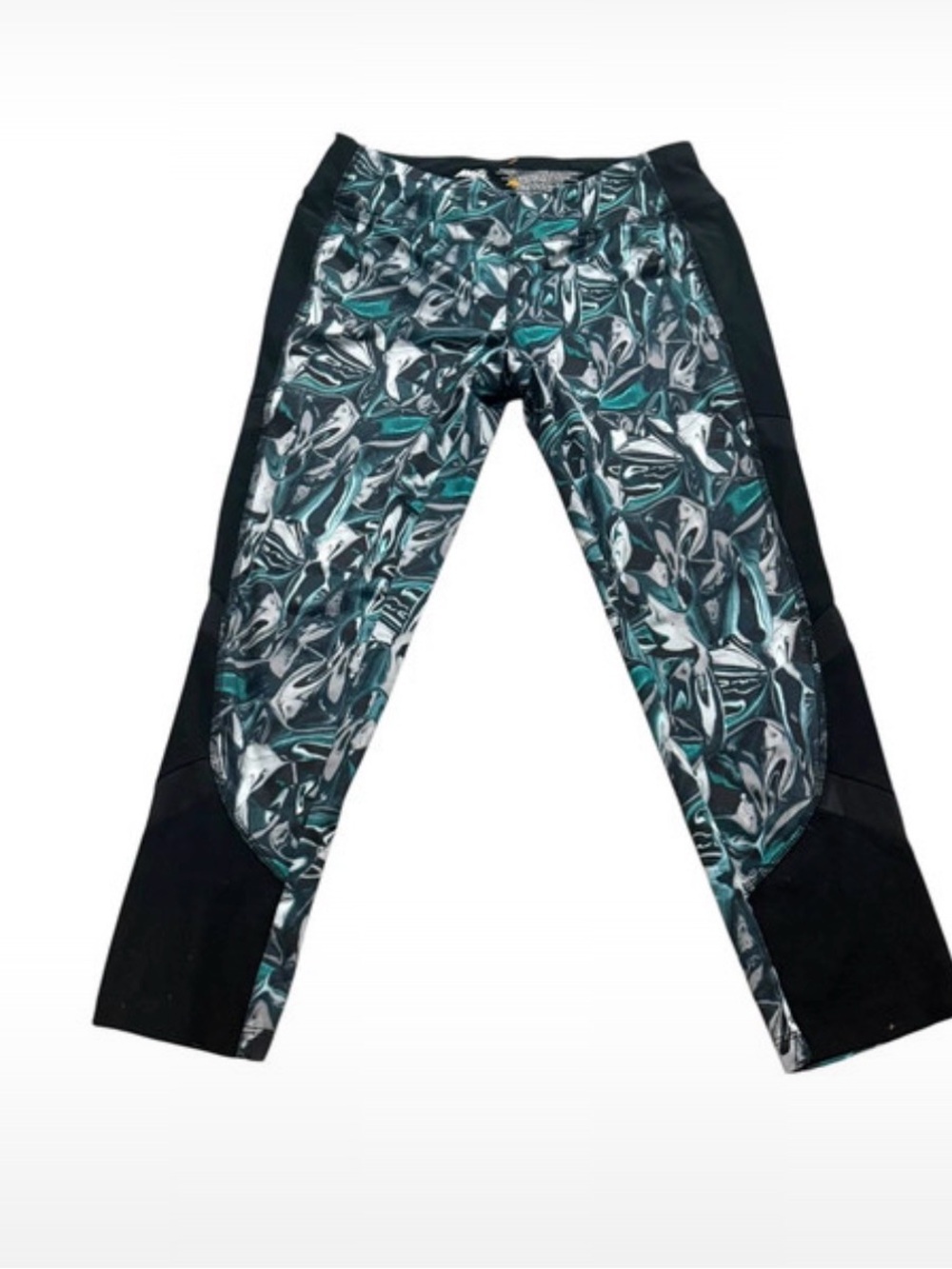 Avia Capris
